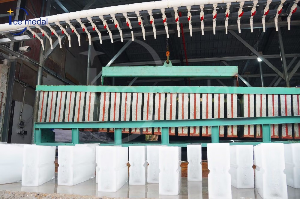 30吨盐水冰砖机  意昂体育制冷高效解决方案